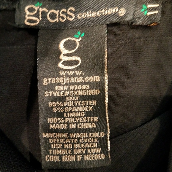 Grass Collection | Black | Deep V | Cocktail Dress - Picture 5 of 6